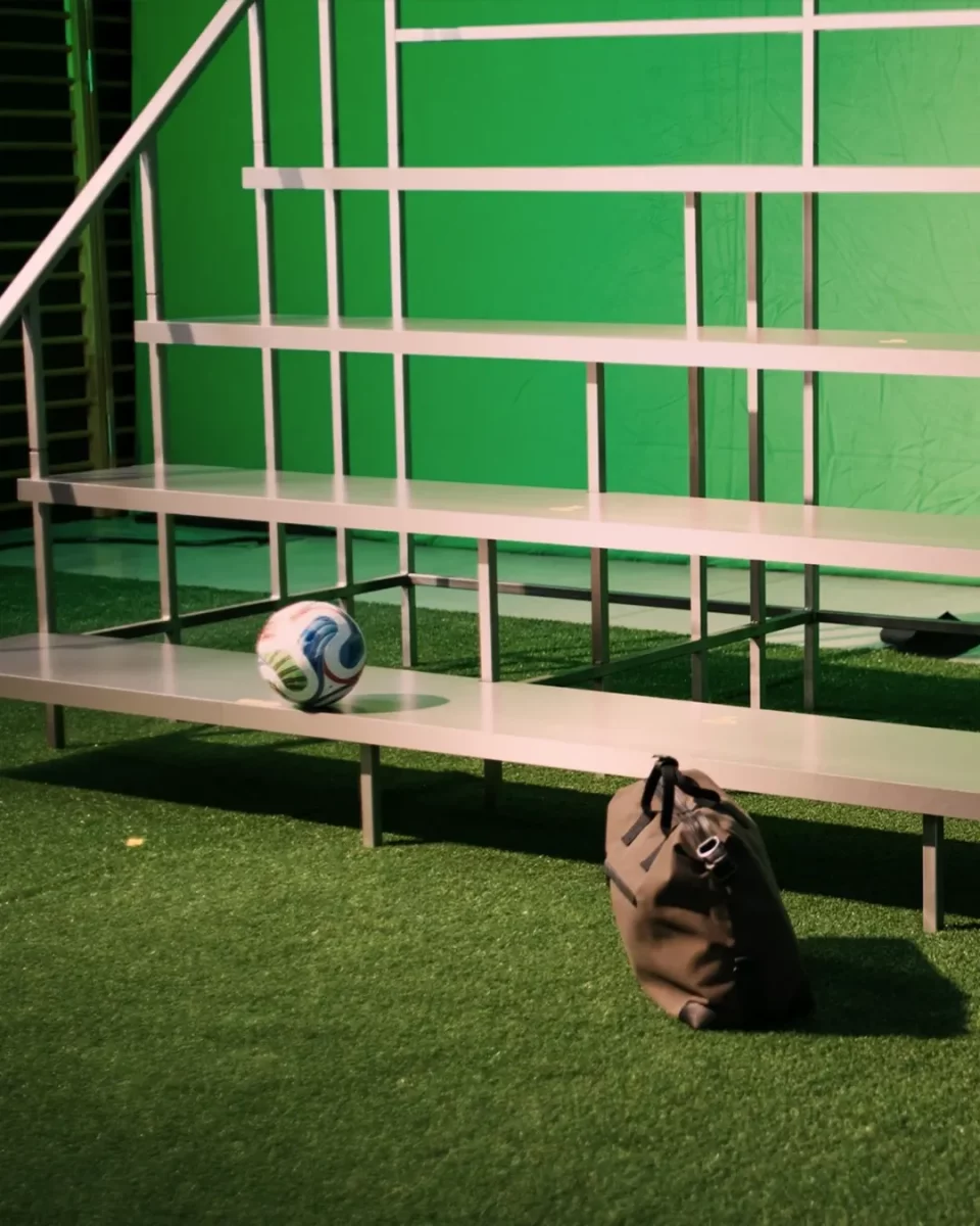 Swipe to discover our favorite moments from our day with the @dfb_teamSwipe und entdecke unsere-3